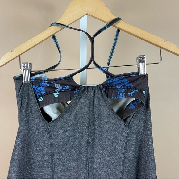 Lululemon Size 8 Roll Out Tank Heathered Black Petal Pop Yoga Flowy Boho Floral - Picture 7 of 11